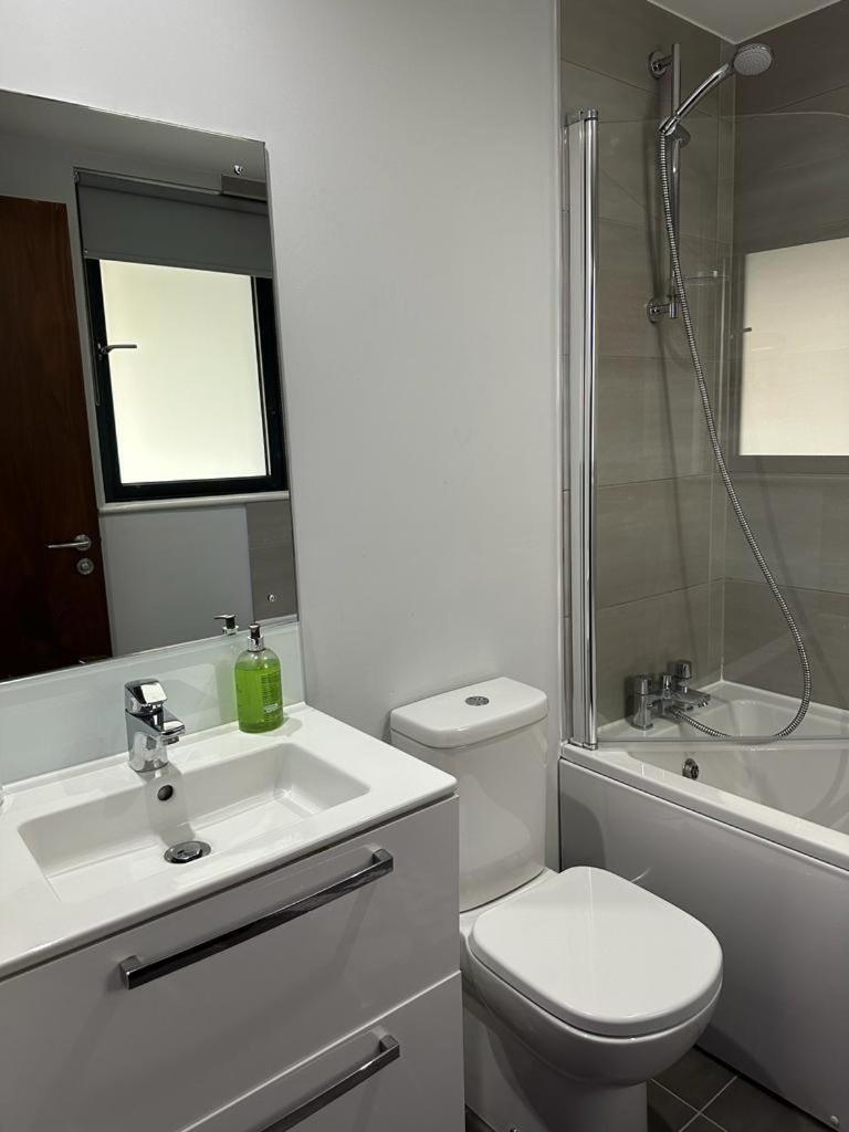 Luxury 9Ine Beautiful Bull Ring Apartment Free Parking Birmingham Exteriör bild