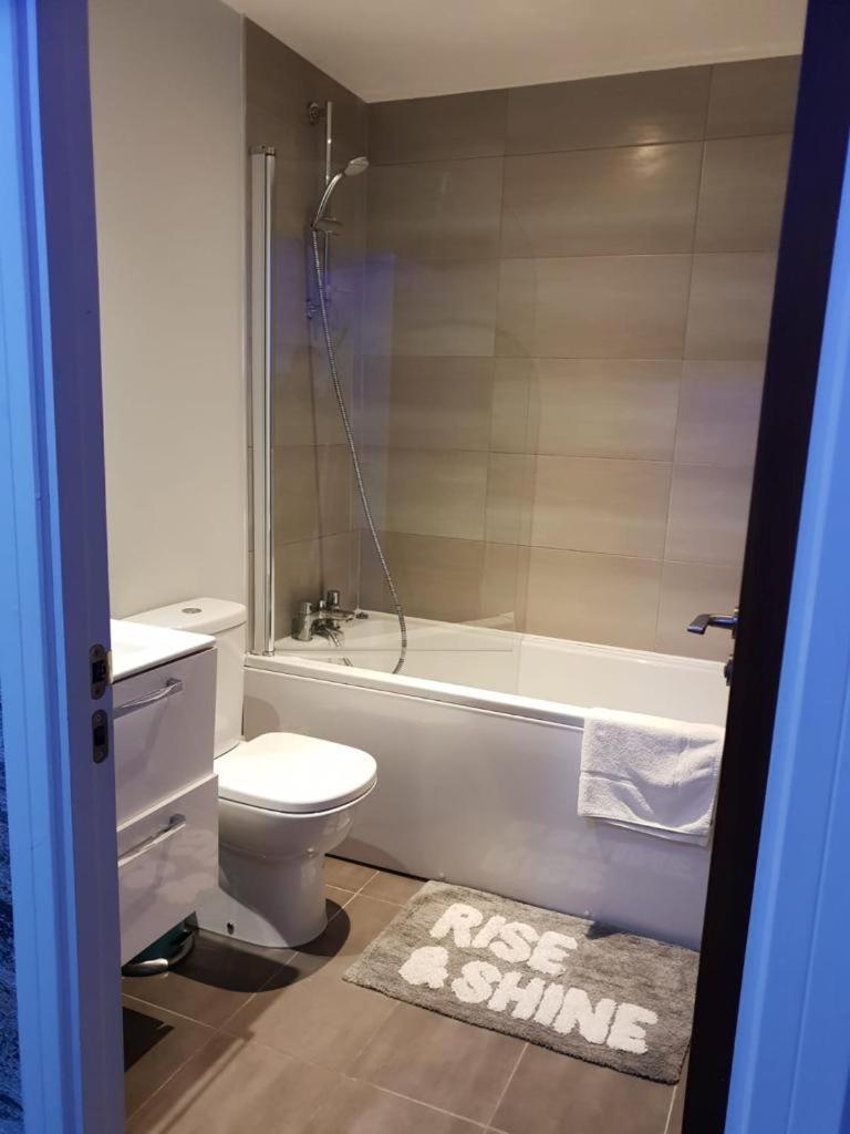 Luxury 9Ine Beautiful Bull Ring Apartment Free Parking Birmingham Exteriör bild